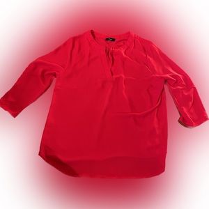 Dice Red blouse quarter sleeve with button up tabs size large V Neck polyester